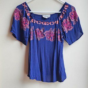 Cloud Chaser Blue Floral Peasant Blouse Size Small.